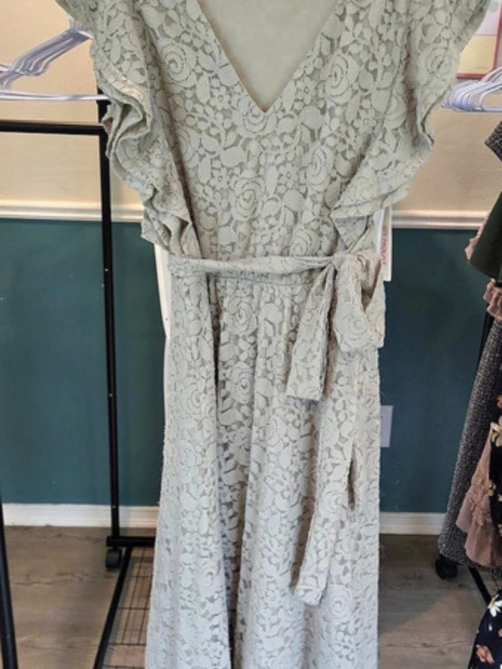J's House Floral Midi Dress in Grey Like New